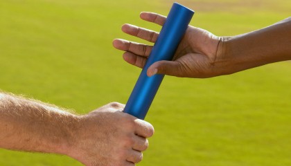 开云体育官方网站登陆-掘金与盲人作家合作出书，打造听觉篮球纪实